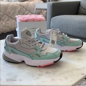 Adidas Falcon Sneaker